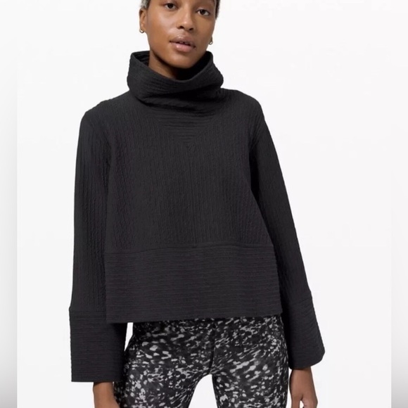 lululemon athletica Sweaters - Lululemon Retreat Yourself Pullover!